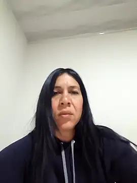 Snapshot of Camillemonroe_ chatting on 04/05/26, 11:07 Camillemonroe online show from 04/05/26, 11:07