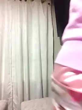 Snapshot of Camillemonroe_ chatting on 04/25/26, 07:44 Camillemonroe online show from 04/25/26, 07:44