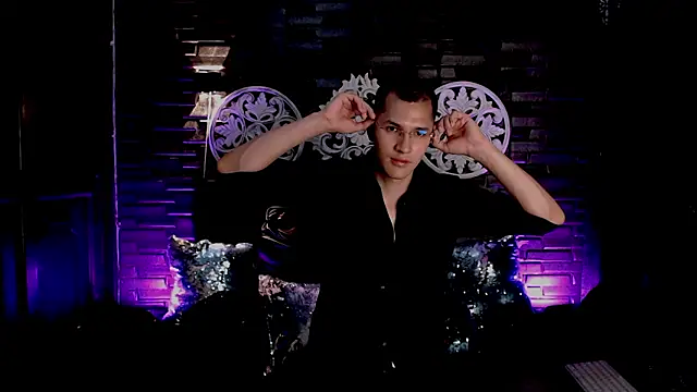 Snapshot of MilanDavid1 chatting on 03/20/26, 05:29 MilanDavid1 online show from 03/20/26, 05:29