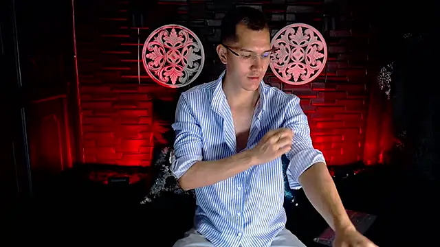 Snapshot of MilanDavid1 chatting on 04/23/26, 05:26 MilanDavid1 online show from 04/23/26, 05:26