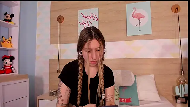 AmberVegaa online show from 05/27/26, 01:57
