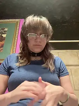 wolfie wuf online show from 03/10/26, 01:21