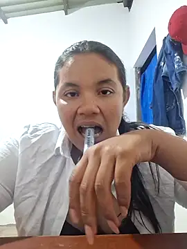 Snapshot of monicarokaforte chatting on 04/09/26, 04:12 monicarokaforte online show from 04/09/26, 04:12
