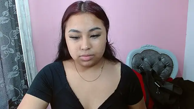 Snapshot of candymorena69 chatting on 04/14/26, 12:44 candymorena69 online show from 04/14/26, 12:44