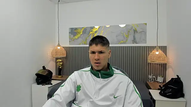Snapshot of AlessandroFranco chatting on 05/02/26, 01:27 AlessandroFranco online show from 05/02/26, 01:27