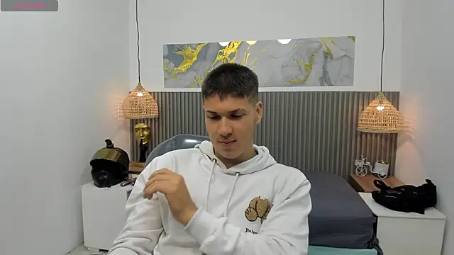 Snapshot of AlessandroFranco chatting on 05/05/26, 01:19 AlessandroFranco online show from 05/05/26, 01:19