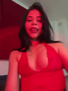 Snapshot of MiaReidd chatting on 03/22/26, 05:00 MiaReidd online show from 03/22/26, 05:00