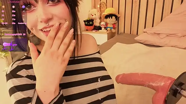 Snapshot of miaa_hunt chatting on 04/16/26, 04:35 miaa hunt online show from 04/16/26, 04:35