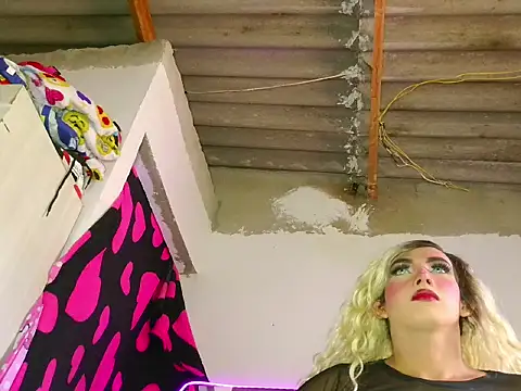 Snapshot of candy_aass chatting on 03/31/26, 08:09 candy aass online show from 03/31/26, 08:09