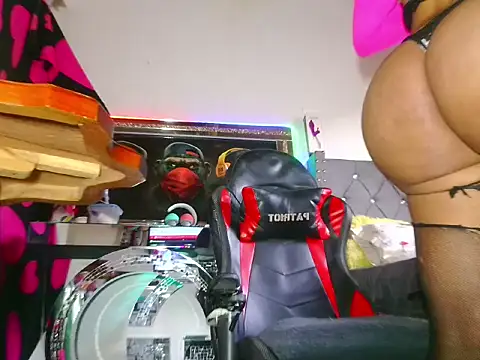 Snapshot of candy_aass chatting on 04/07/26, 09:48 candy aass online show from 04/07/26, 09:48