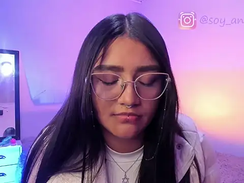 Snapshot of soyanny-777 chatting on 03/14/26, 04:07 soyanny-777 online show from 03/14/26, 04:07