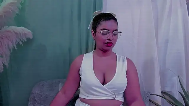 Snapshot of ZoeyMonroe_ chatting on 04/15/26, 03:13 ZoeyMonroe online show from 04/15/26, 03:13