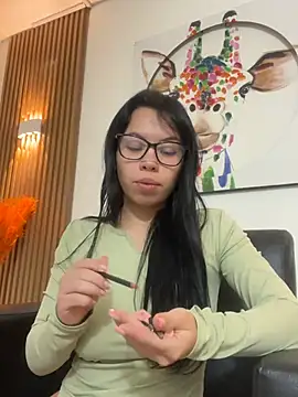 Snapshot of Queen_Chanel_XXX chatting on 04/02/26, 08:17 Queen Chanel XXX online show from 04/02/26, 08:17