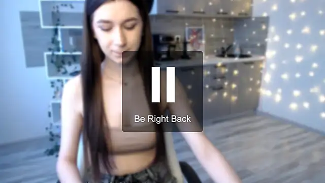 Snapshot of EmyHarrington chatting on 03/20/26, 02:00 EmyHarrington online show from 03/20/26, 02:00