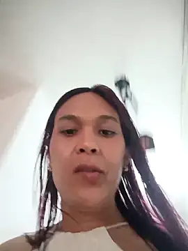 Snapshot of Alisson-Miller chatting on 04/18/26, 08:20 Alisson-Miller online show from 04/18/26, 08:20