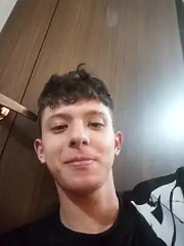 Snapshot of Daniel_Roy chatting on 03/20/26, 04:39 Daniel Roy online show from 03/20/26, 04:39