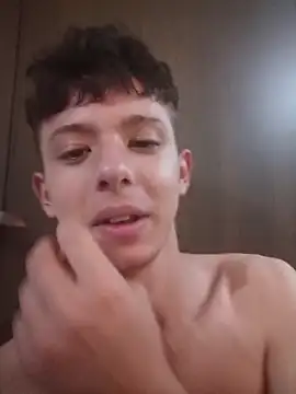 Snapshot of Daniel_Roy chatting on 03/25/26, 06:41 Daniel Roy online show from 03/25/26, 06:41