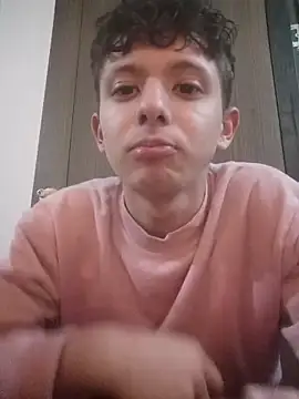 Snapshot of Daniel_Roy chatting on 04/11/26, 07:45 Daniel Roy online show from 04/11/26, 07:45