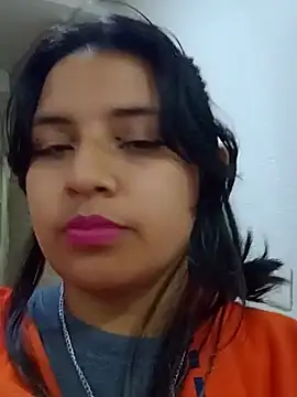 Snapshot of Liily_Foxxy chatting on 03/20/26, 11:04 Liily Foxxy online show from 03/20/26, 11:04