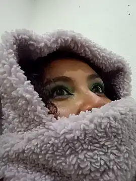 Snapshot of Liily_Foxxy chatting on 04/07/26, 10:37 Liily Foxxy online show from 04/07/26, 10:37