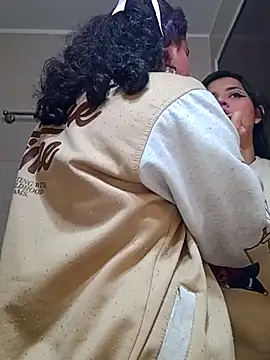 Snapshot of Liily_Foxxy chatting on 04/18/26, 10:41 Liily Foxxy online show from 04/18/26, 10:41