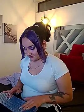 Snapshot of Liily_Foxxy chatting on 04/22/26, 11:01 Liily Foxxy online show from 04/22/26, 11:01