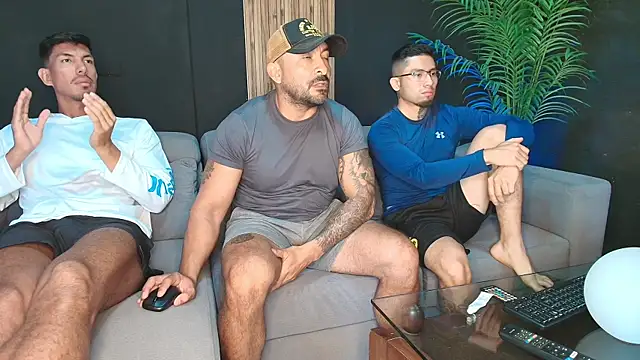 Snapshot of angelstream chatting on 03/30/26, 02:29 angelstream online show from 03/30/26, 02:29