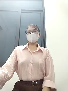 Snapshot of Mai_phuong chatting on 03/28/26, 06:46 Mai phuong online show from 03/28/26, 06:46