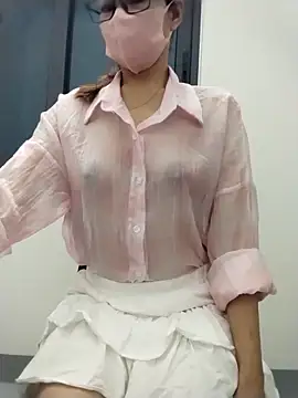 Snapshot of Mai_phuong chatting on 04/05/26, 02:53 Mai phuong online show from 04/05/26, 02:53