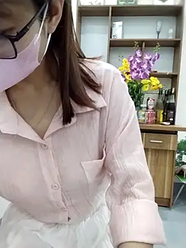 Snapshot of Mai_phuong chatting on 04/11/26, 02:38 Mai phuong online show from 04/11/26, 02:38