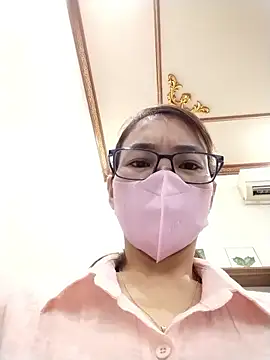 Snapshot of Mai_phuong chatting on 04/14/26, 12:16 Mai phuong online show from 04/14/26, 12:16