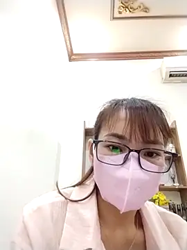 Snapshot of Mai_phuong chatting on 04/24/26, 06:49 Mai phuong online show from 04/24/26, 06:49