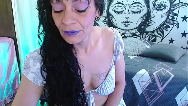  Alexandra Jones online show from 07/20/26, 01:53