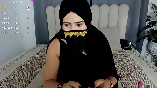 Snapshot of bahiya_aziz chatting on 05/05/26, 12:46 bahiya aziz online show from 05/05/26, 12:46