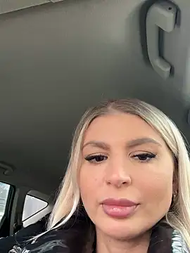 Snapshot of Jasmin-lady chatting on 03/13/26, 02:40 Jasmin-lady online show from 03/13/26, 02:40