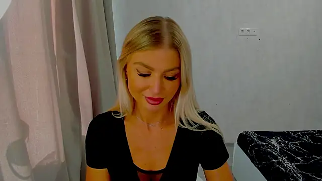 Snapshot of Jasmin-lady chatting on 03/15/26, 08:53 Jasmin-lady online show from 03/15/26, 08:53