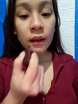Snapshot of -Hicici- chatting on 03/12/26, 03:07 -Hicici- online show from 03/12/26, 03:07
