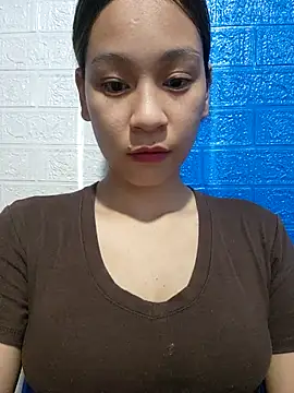 Snapshot of -Hicici- chatting on 04/11/26, 10:30 -Hicici- online show from 04/11/26, 10:30