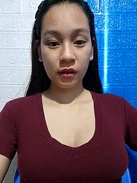 Snapshot of -Hicici- chatting on 04/21/26, 02:51 -Hicici- online show from 04/21/26, 02:51