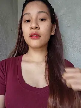 Snapshot of -Hicici- chatting on 04/23/26, 02:24 -Hicici- online show from 04/23/26, 02:24