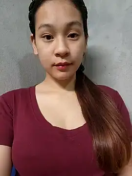 Snapshot of -Hicici- chatting on 04/24/26, 02:14 -Hicici- online show from 04/24/26, 02:14