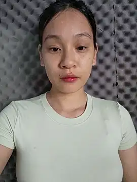 Snapshot of -Hicici- chatting on 06/25/26, 12:43 -Hicici- online show from 06/25/26, 12:43