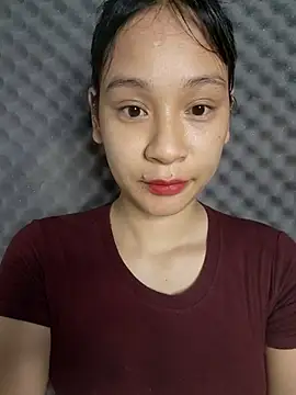 Snapshot of -Hicici- chatting on 07/13/26, 11:24 -Hicici- online show from 07/13/26, 11:24