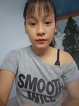 Snapshot of -Hicici- chatting on 07/24/26, 12:19 -Hicici- online show from 07/24/26, 12:19