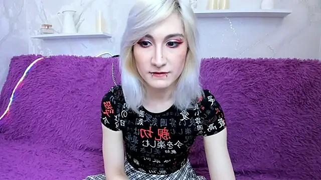 Snapshot of DianaBardot chatting on 04/03/26, 09:29 DianaBardot online show from 04/03/26, 09:29