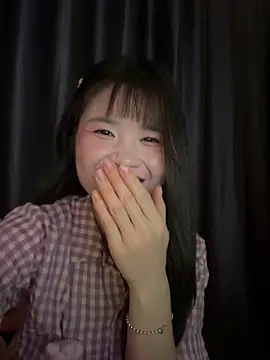 Snapshot of Cum-withyou chatting on 04/06/26, 03:26 Cum-withyou online show from 04/06/26, 03:26