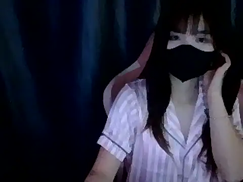 Snapshot of Cum-withyou chatting on 04/18/26, 04:33 Cum-withyou online show from 04/18/26, 04:33