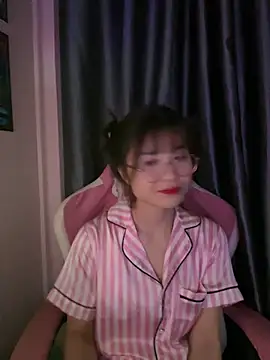 Snapshot of Cum-withyou chatting on 04/19/26, 09:08 Cum-withyou online show from 04/19/26, 09:08