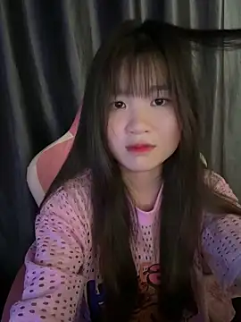 Snapshot of Cum-withyou chatting on 04/20/26, 03:26 Cum-withyou online show from 04/20/26, 03:26