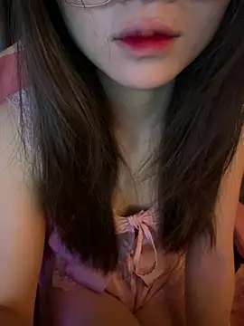 Snapshot of Cum-withyou chatting on 04/25/26, 07:00 Cum-withyou online show from 04/25/26, 07:00